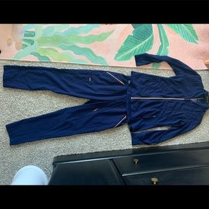 Cherokee Statement Women Scrubs in Navy with gold accents